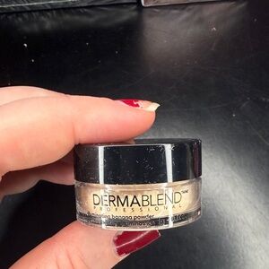 Dermablend Professional Setting Powder - Subtle Cream